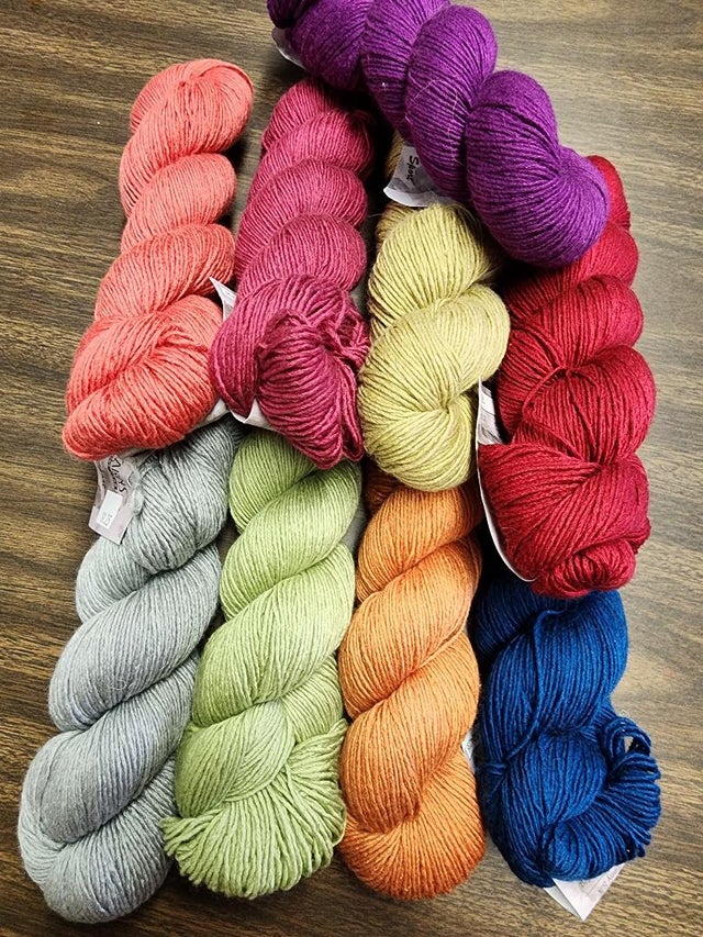 アートヤーン Yarn and Fiber Gallery — 222 Handspun